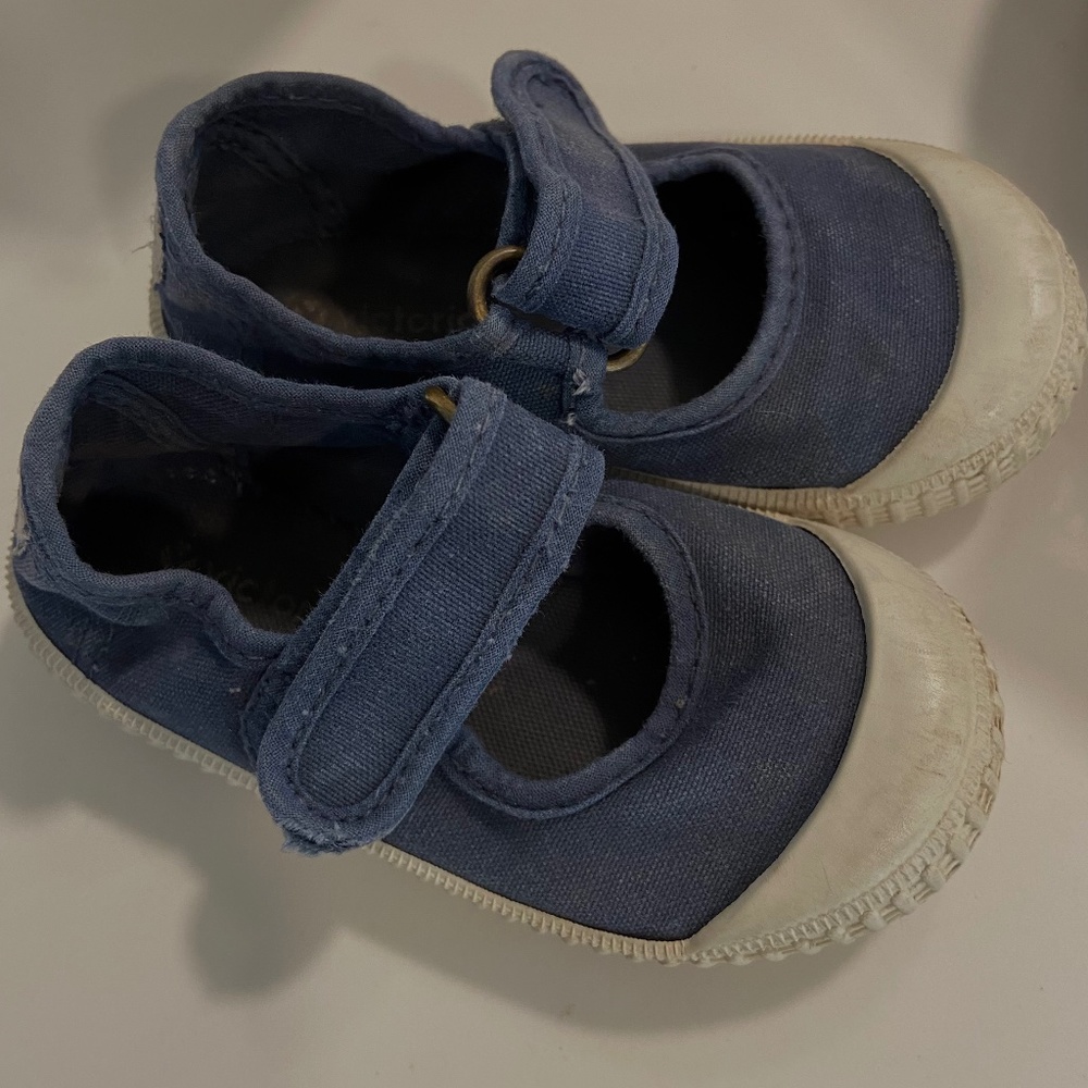 Victoria Mary Jane sneakers